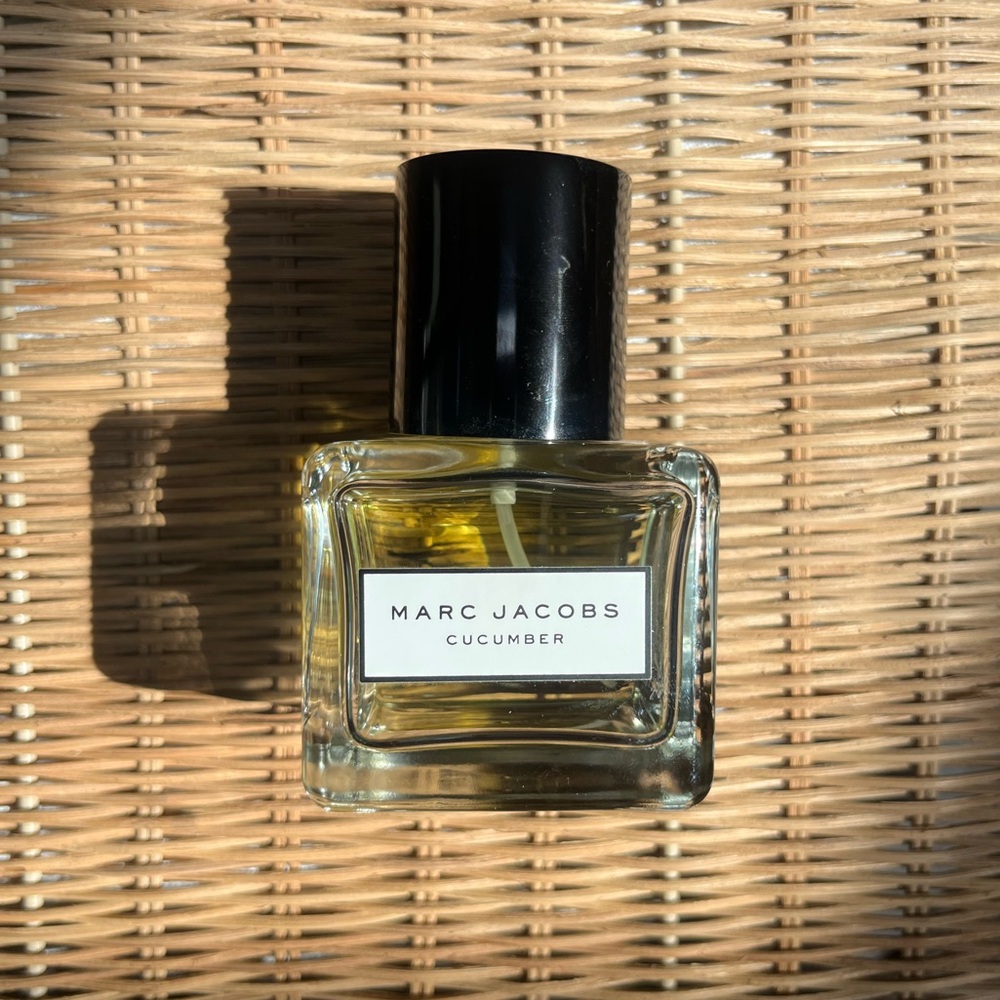DISCONTINUED Marc Jacobs Cucumber Eau De Toilette Spray 100mL